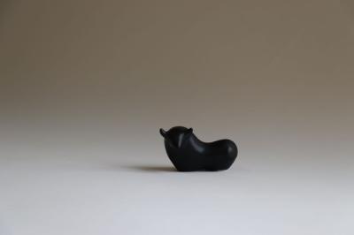 Ushi 箸置き(黒)