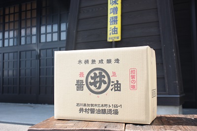 1L松しょうゆ　10本入り化粧箱