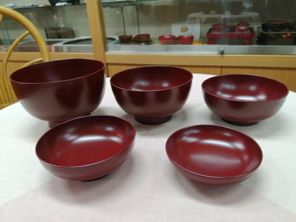 送料無料キャンペーン 五ツ組応量椀 これぞ北陸の 古代朱|石田漆器店|COREZO(コレゾ) 工芸品