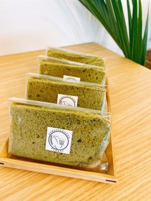 国産有機抹茶シフォン　20cmホール(カットあり)